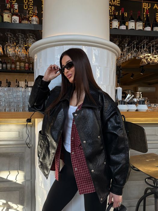 Шкіряна жіноча куртка. Шкіряний жіночий бомбер. Косуха Шкіряний бомбер