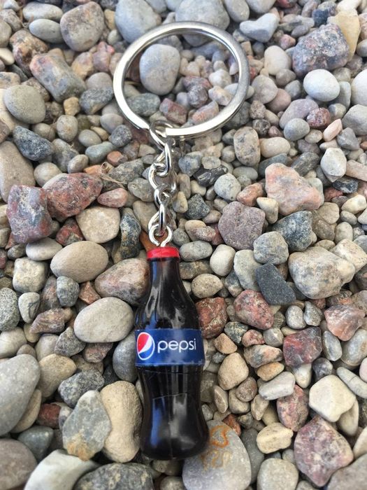 Brelok wisiorek Pepsi napój