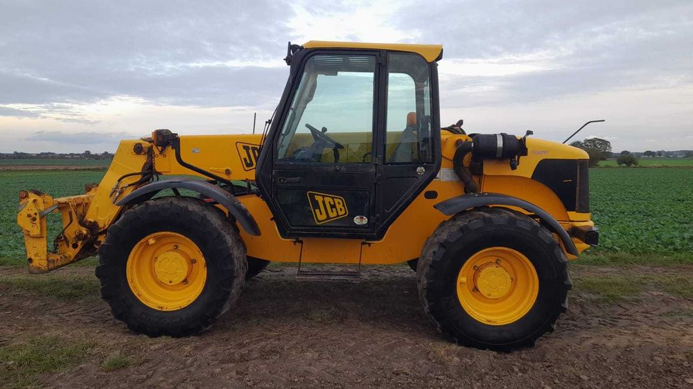 Jcb 528-70 (Manitou Merlo Kramer Claas)