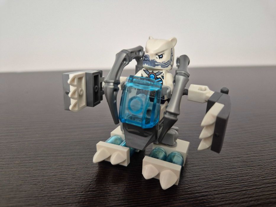 LEGO CHIMA  Robot Ice Bear #30256