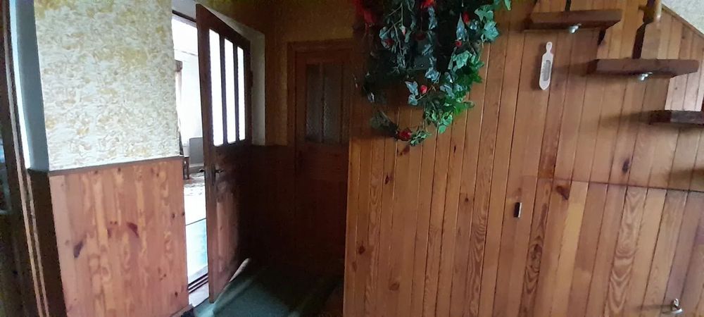 Продам добротний 2-о поверховий будинок. Район С.Балашівка.