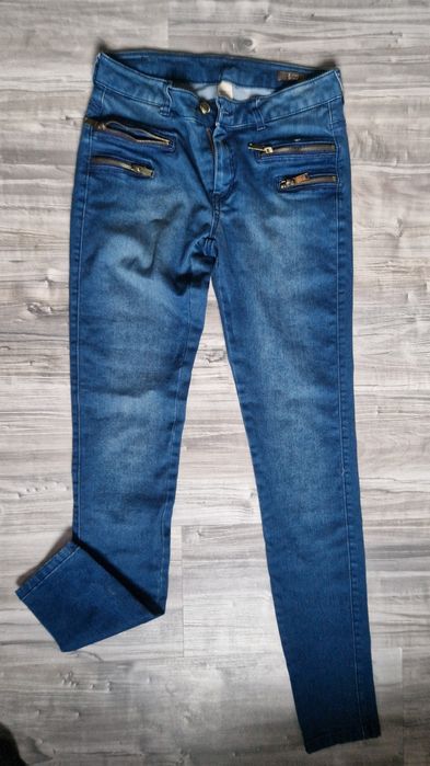 Spodnie jeansowe damskie