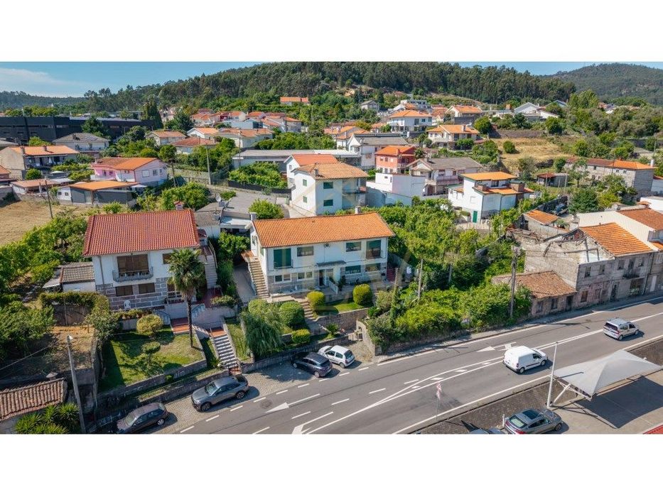 Moradia T8 em S. Torcato - Guimarães