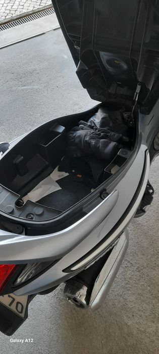 Sym gts 125 de 2015 com apenas 16000 kms