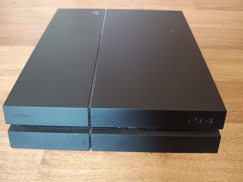 Konsola PlayStation 4 1TB CUH-1216B