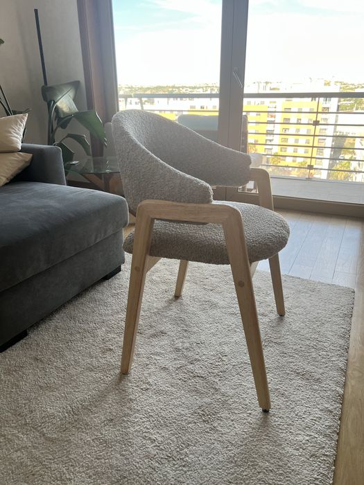 4 Cadeiras  para a sala em perfeito estado de conservação