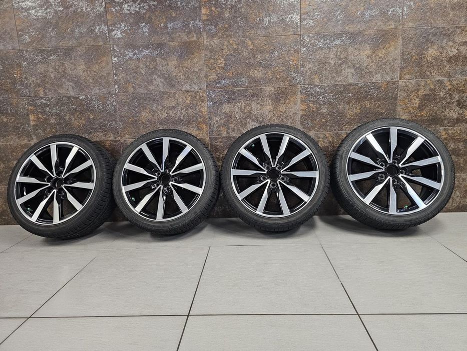 Koła Felgi Opony 225/40 R18 ET40 Toyota Corolla E21 czujniki Zimowe