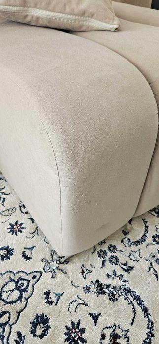 Sofá cama em U em bom estado de conservação