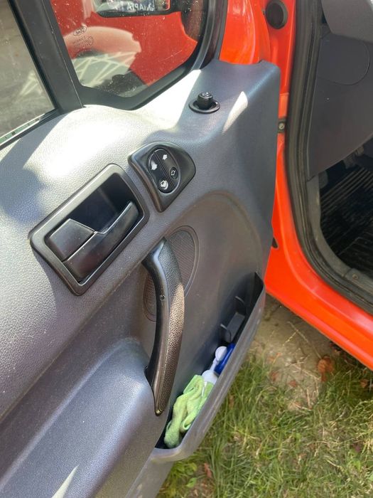 Автомобіль Ford Transit Connect 2009