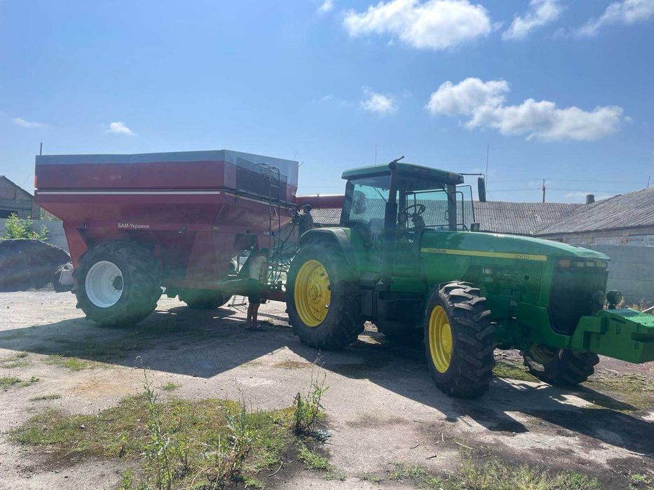 Трактор John Deere 8200 220 Кс