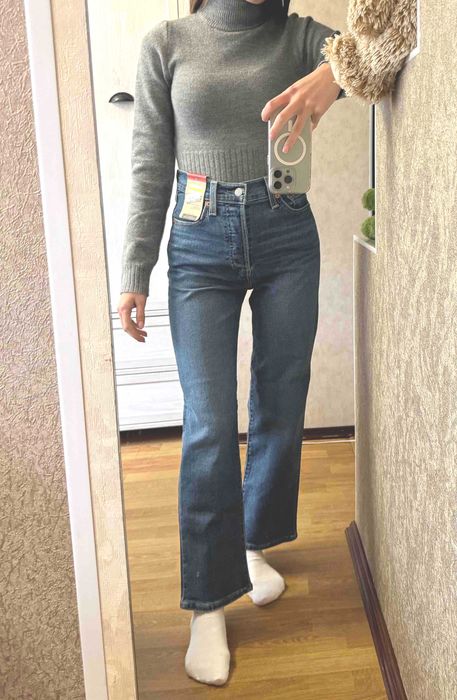 Жіночі джинси Levis Ribcage женские джинсы.