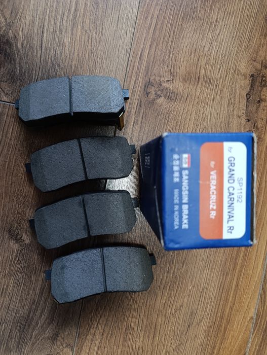 Колодки гальмівні передні та задні на Hyundai H1