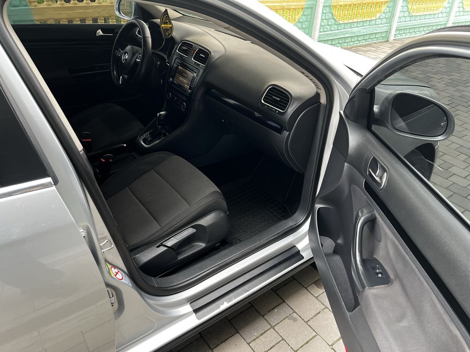 Volkswagen Golf VI 2011 рік 1.6 TDI АВТОМАТ