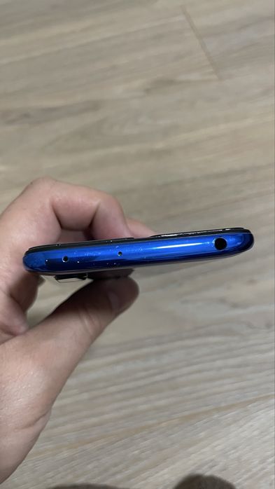 Продам Xiaomi Mi 9 Lite Blue 64 Gb