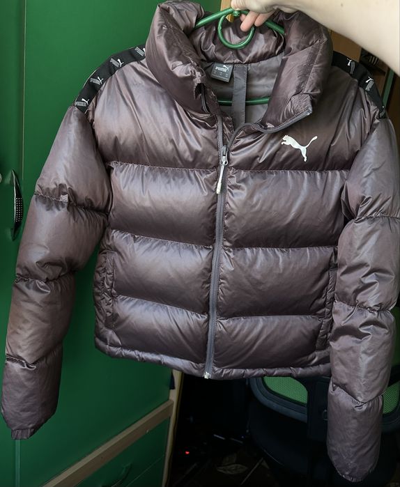 Жіночий пуховик puma