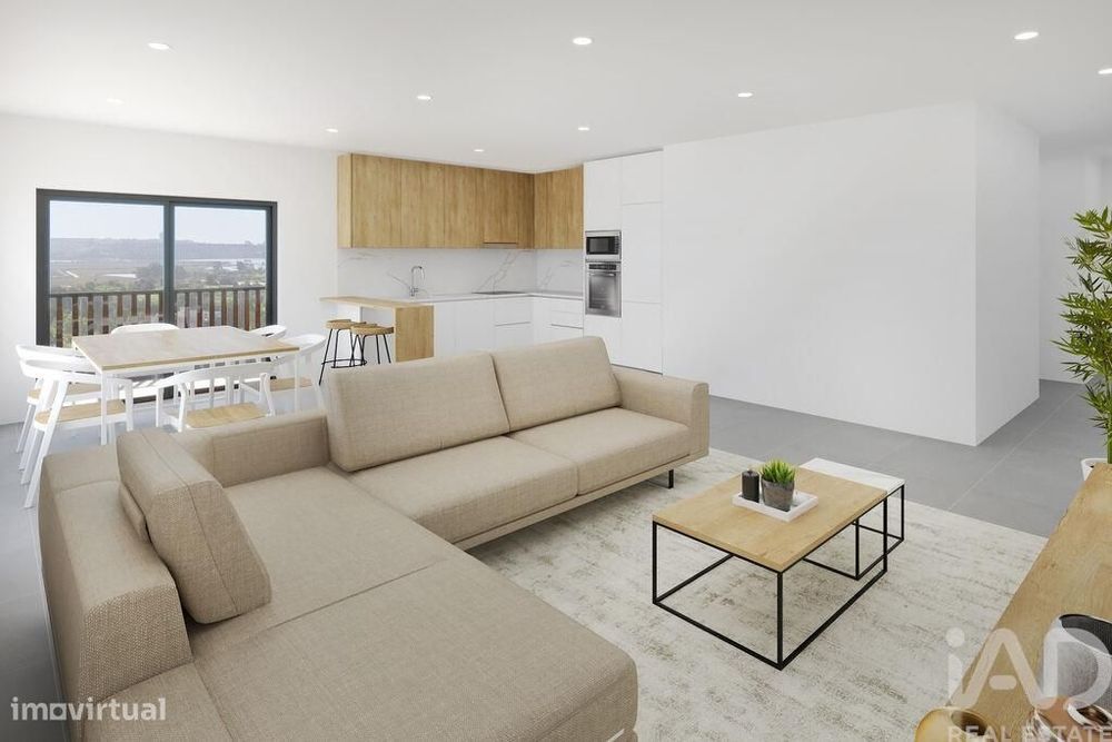 Apartamento T3 em Mexilhoeira Grande de 118,00 m2