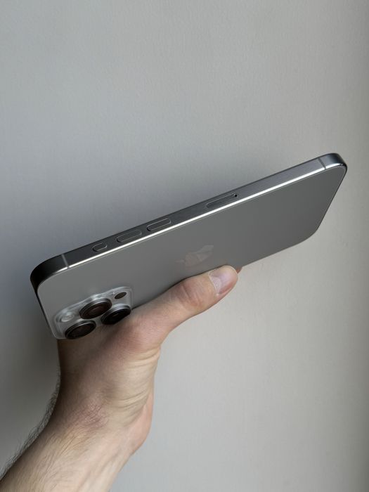 iPhone 15 Pro Max 256 Gb Natural Titanium Neverlock АКБ 88% Физ Сим