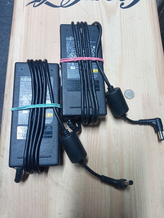 Електрошрот Fujitsu Asus  Lenovo 5.5*2.5 90w 20V 4.5A блок живлення