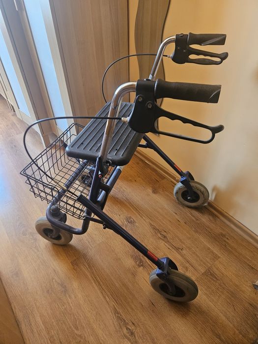 Chodzik dla seniora, podpórka ułatwiające chodzenie z hamulcem i  kosz