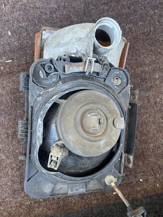 Farol Corsa A - Esquerdo