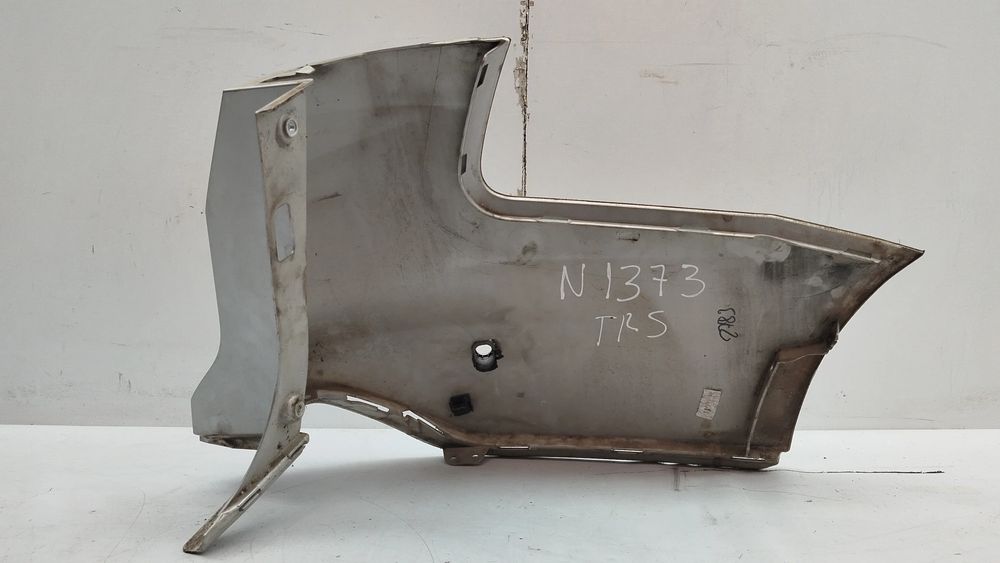 Canto Para Choques Tras Esquerdo FORD Focus III Carrinha