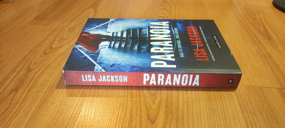 Livro "Paranóia"