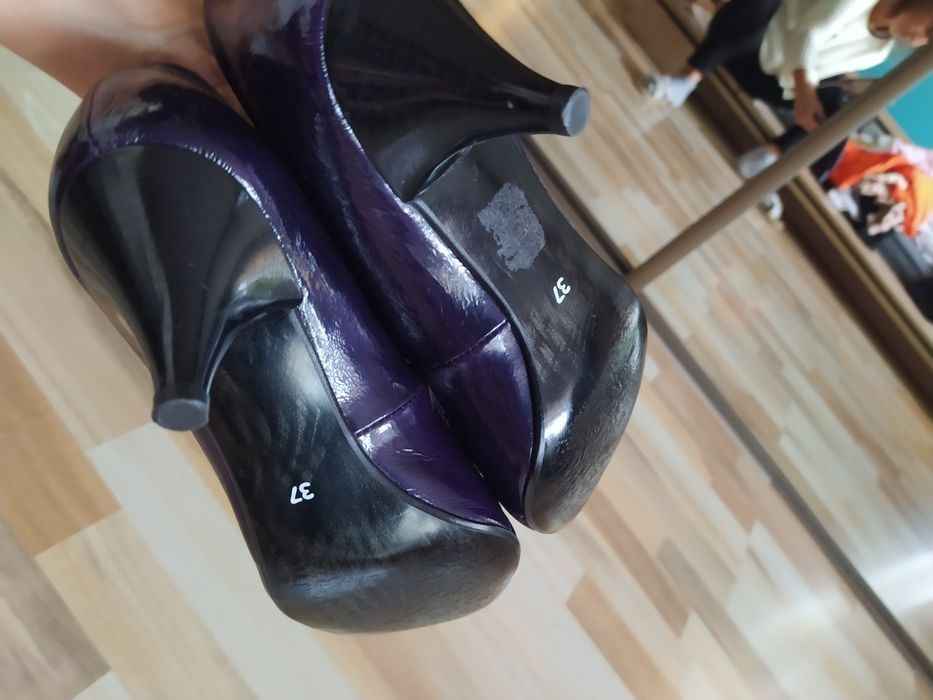 Czółenka szpilki buty Laura Messi śliwkowe rozmiar 37