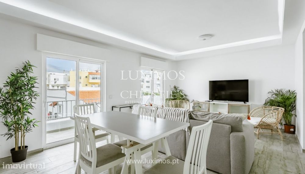 Amplo apartamento T2, à venda em Quarteira, Algarve — Quarteira, Faro
