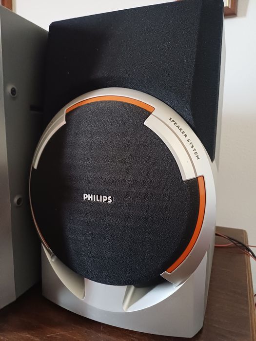 Aparelhagem  Philips modelo clássico  2000, c/ 2 colunas