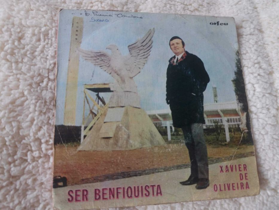 18 Discos de Vinil Muito Antigos de Vários Artistas