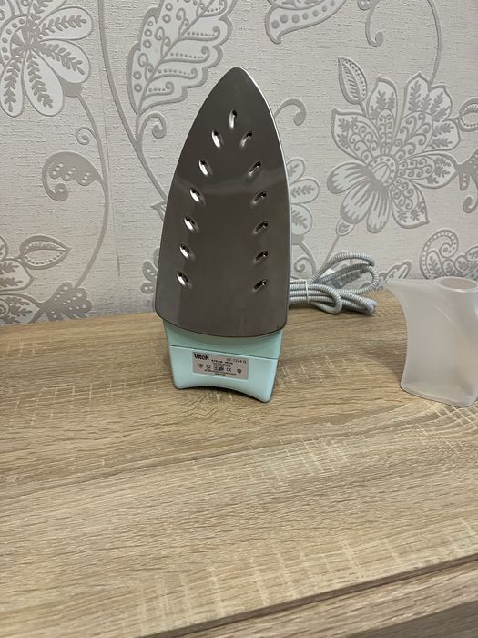 Продам праску  Vitek