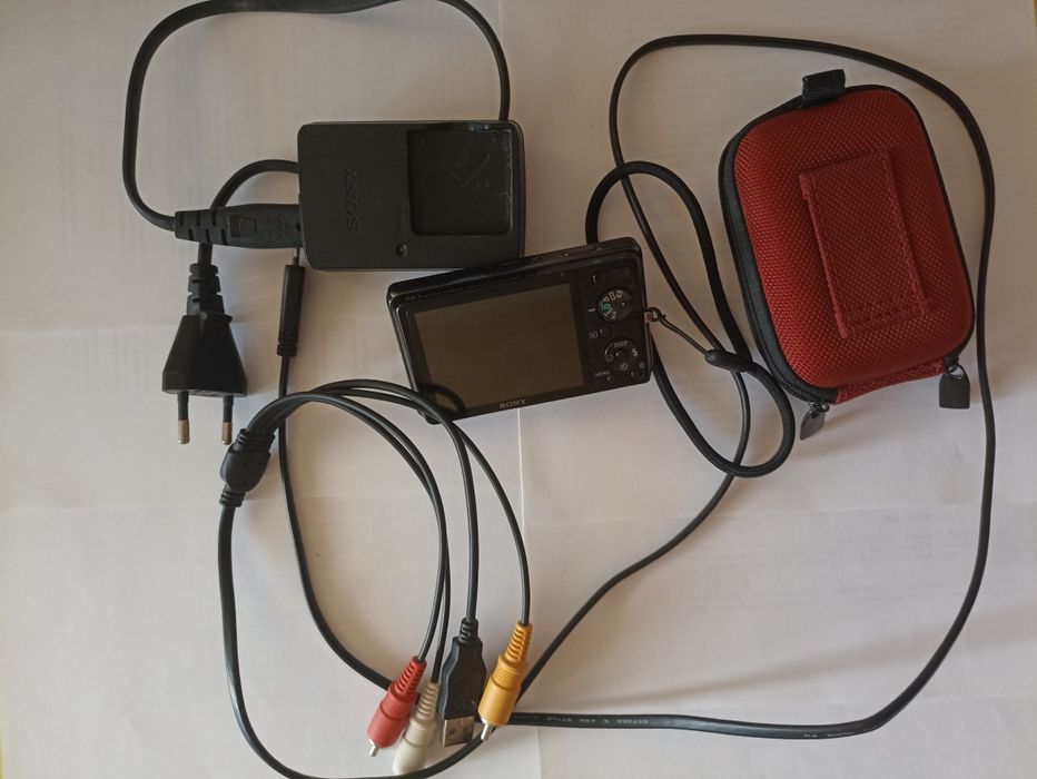 Цифровий фотоапарат Sony Cyber-Shot DSC-W380, камера, мильниця