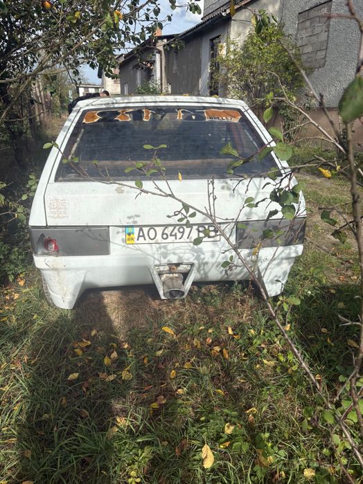 Продам машину 2108