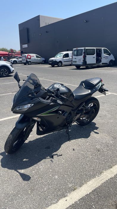 Kawasaki Ninja 300 ABS 2016 | 48.000 km | Revisão Feita | Corrente e Pneu Novo