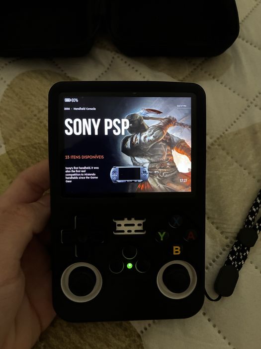 Consola Retro R36S | 128GB + Acessórios - PRONTA A JOGAR!