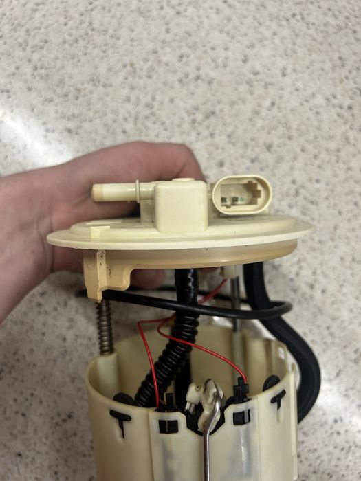 Колба в бак лагуна 2 laguna 2 запчастини