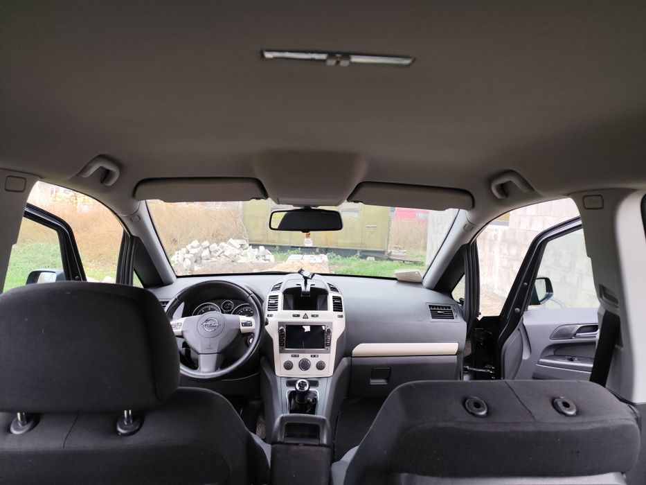 Продам Опель Зафира б