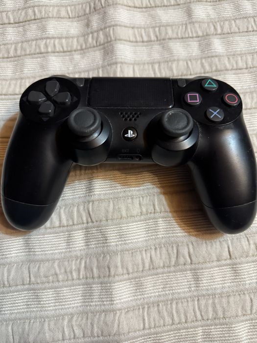 Ps4 slim 1tb + monitor 60hz