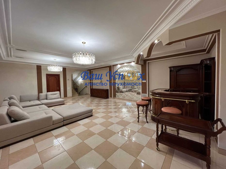 Продажа дома с ремонтом в классическом стиле на Софиевской Борщаговке.