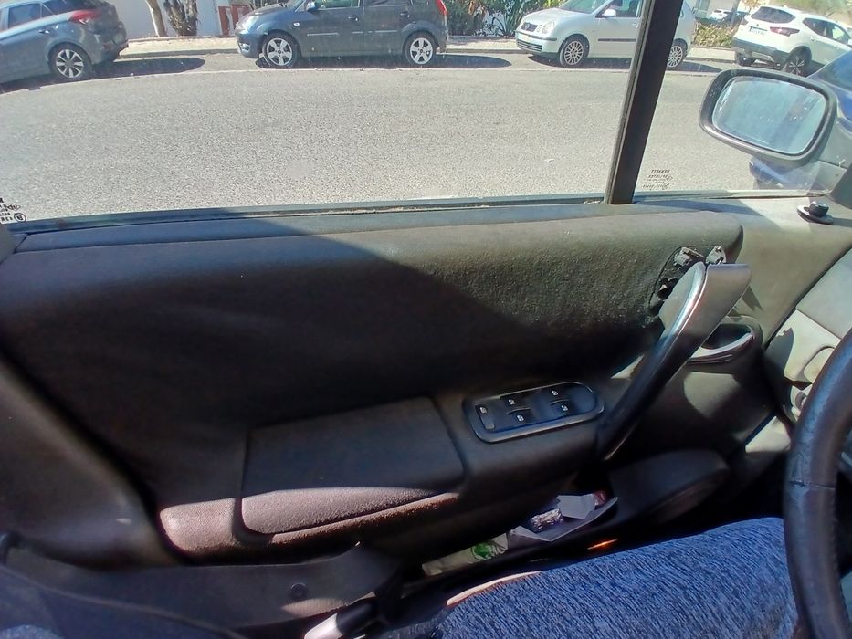 Vende se renault scenic