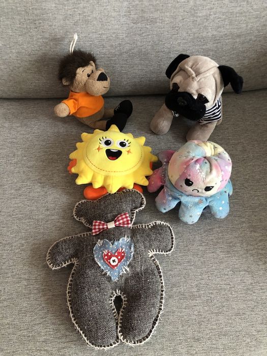 Мʼякі іграшки невеличкі