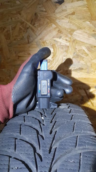 Шини Goodyear UltraGrip Ice+ 195/65 R15 91T Б/У 7,5 мм