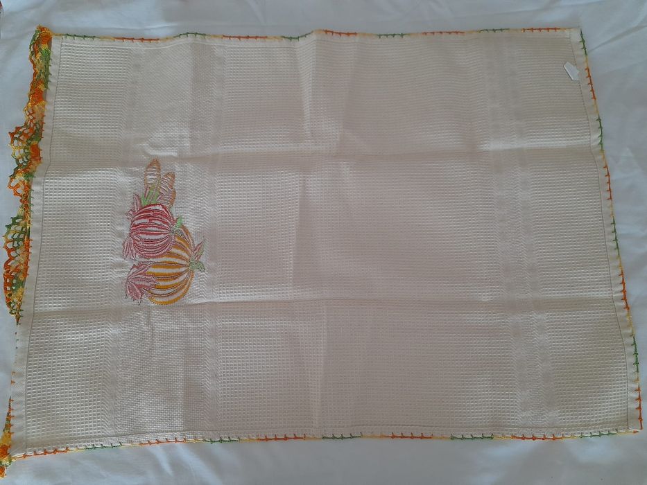 Bordado em algodão NOVO