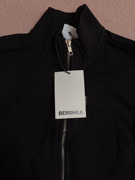 Нова кофтинка Bershka