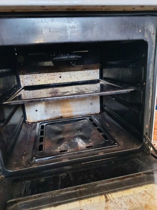 Fogão  a gaz a funcionar perfeitamente como novo