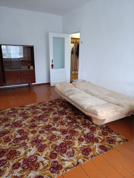 Продам квартиру біля рмз 44 кв.