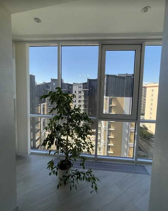 Продається  простора 3-кімнатна квартира в ЖК Чайка