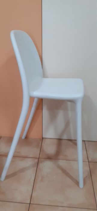 Vendo cadeira de mesa para bebê em muito bom estado como nova de marca