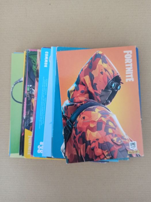 Fortnite: cromos ou cartas panini