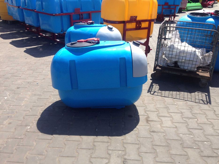 Бочка обприскувача оприскувача поліетіленнова пластикова ємність бак